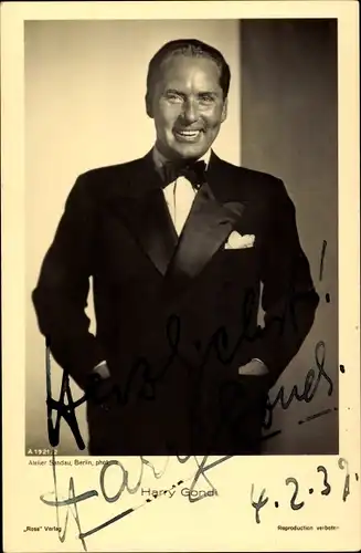 Ak Schauspieler Harry Gondi, Portrait, Anzug, Autogramm