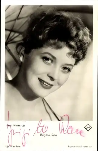 Ak Schauspielerin Brigitte Rau, Portrait, Ist Mama nicht fabelhaft, Ufa Film, Autogramm