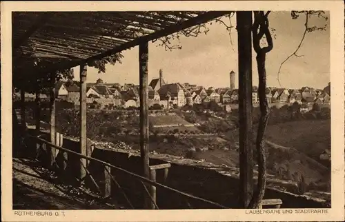 Ak Rothenburg ob der Tauber Mittelfranken, Laubengang und Stadtpartie