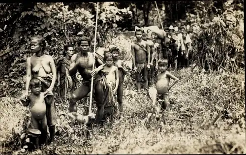 Foto Ak Kuala Klawang Malaysia, Crossing a jungle clearing