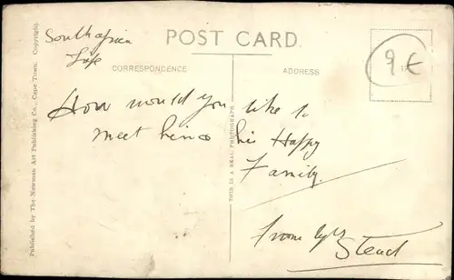 Ak Südafrika, Familie vor einer Strohhütte