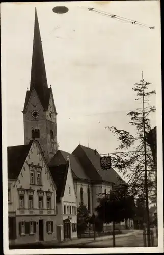 Foto Ak Thannhausen in Schwaben, Ortsansicht, Rathausturm
