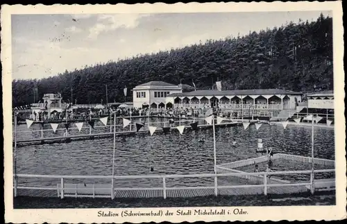 Ak Michelstadt im Odenwald, Stadion, Schwimmbad