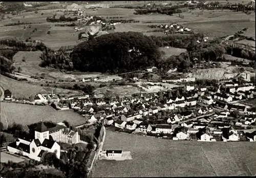 Ak Kornelimünster Aachen in Nordrhein Westfalen, Fliegeraufnahme vom Ort