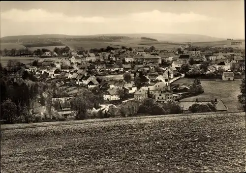 Ak Zöblitz Marienberg im Erzgebirge, Blick zum Ort über die Felder