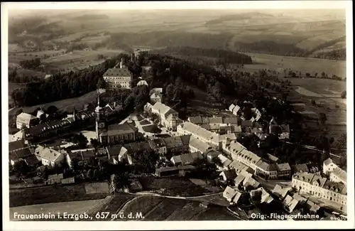 Ak Frauenstein im Erzgebirge, Fliegeraufnahme vom Ort