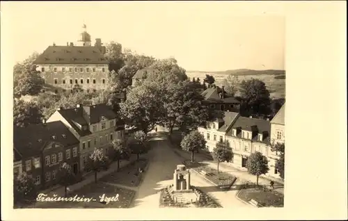 Foto Ak Frauenstein im Erzgebirge, Markt mit Schloss