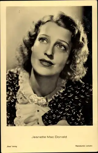 Ak Schauspielerin Jeanette MacDonald, Portrait