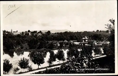 Ak Ranomafana Madagaskar, Lac, Blick auf den See, Ort