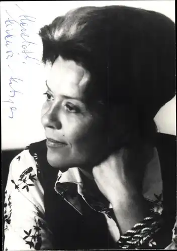 Foto Schauspielerin Heidemarie Hatheyer, Portrait, Fotografin Oda Sternberg, Autogramm