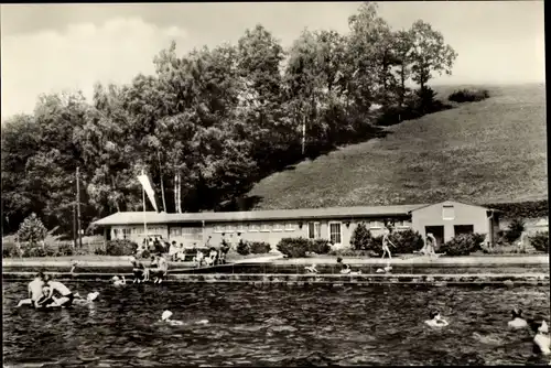 Ak Krumhermersdorf Zschopau im Erzgebirge, Sommerbad