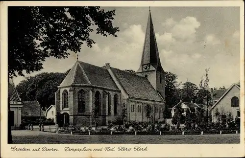 Ak Doorn Utrecht Niederlande, Dorpsplein met Ned. Herv. Kerk