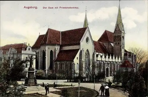 Ak Augsburg in Schwaben, Partie am Dom mit Friedensdenkmal