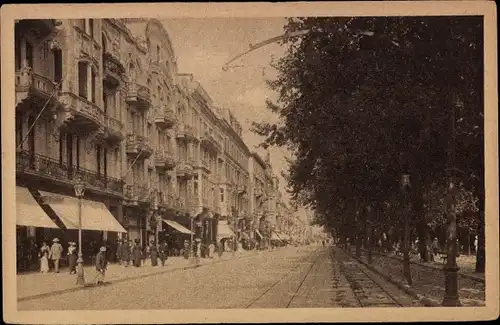 Ak Wiesbaden in Hessen, Wilhelmstraße, Häuserfassaden, Geschäfte, Passanten