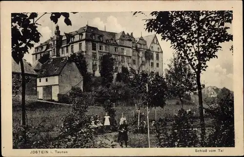 Ak Idstein im Taunus, Blick auf das Schloss vom Tal