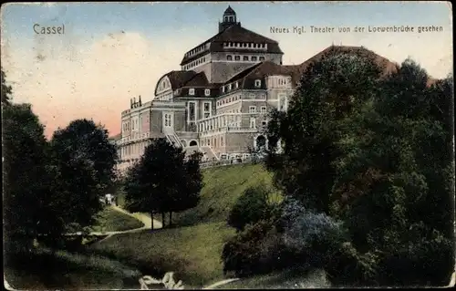 Ak Kassel in Hessen, Neues Kgl. Theater von der Löwenbrücke gesehen