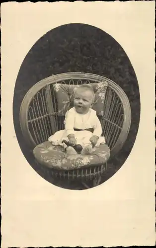 Foto Ak Portrait von einem Kleinkind 1922, Adel Hohenzollern Sigmaringen