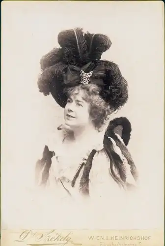 Kabinett Foto Wien 1. Innere Stadt,Opernsängerin Mary Halton,Adam und Eva v. Karl Weinberger,um 1900