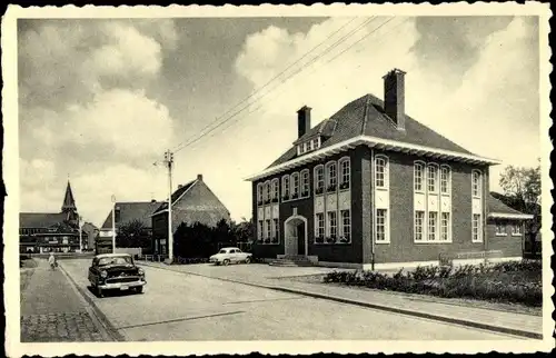 Ak Hechtel Eksel Flandern Limburg, Gemeentehuis, Auto