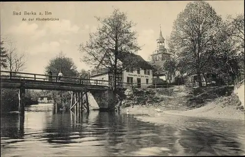 Ak Bad Berka in Thüringen, Partie an der Klosterbrücke, Kirche, zur guten Quelle