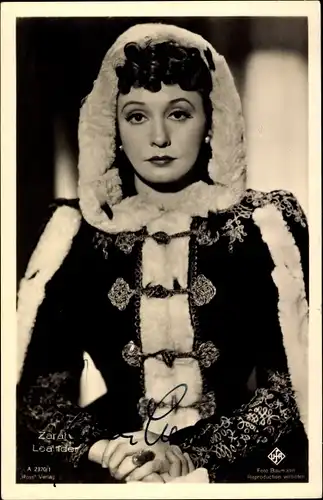 Ak Schauspielerin und Sängerin Zarah Leander, Portrait, Rose von Nowgorod, Autogramm