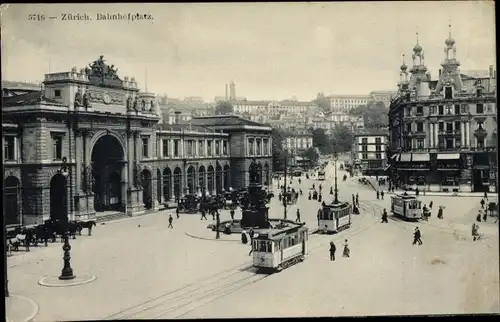 Ak Zürich, Bahnhofplatz, Straßenbahnen
