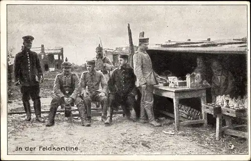 Ak Deutsche Soldaten in Uniformen in der Feldkantine, I WK