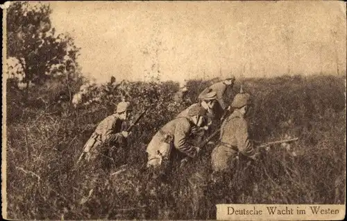 Ak Deutsche Soldaten in Uniformen bei der Wacht im Westen, I WK