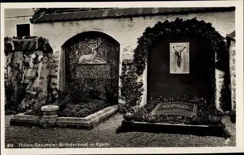 Ak Egern am Tegernsee Oberbayern, Thomas-Ganghofer-Grabdenkmal