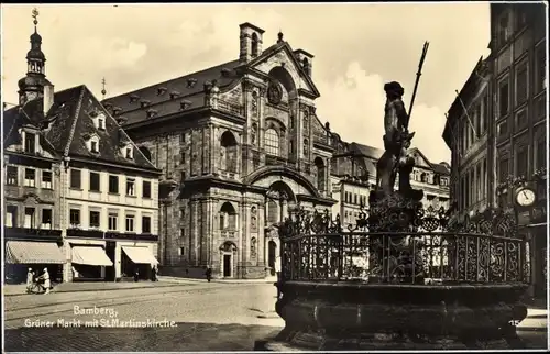 Ak Bamberg in Oberfranken, Grüner Markt mit St. Martinskirche
