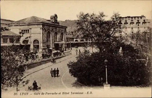 Ak Lyon Rhône, La Gare de Perrache et Hotel Terminus