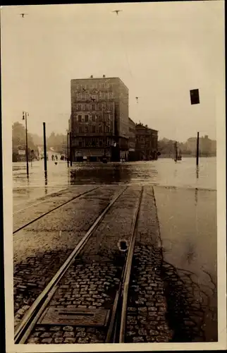 Ak Chemnitz in Sachsen, Hochwasser 1954, Falkeplatz, Stollberger Straße, Sparkasse