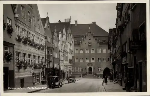 Ak Donauwörth in Schwaben Bayern, Partie beim Rathaus, Cafe