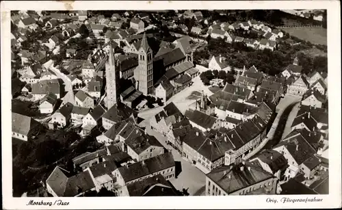 Ak Moosburg an der Isar, Totalansicht vom Ort, Fliegeraufnahme, Kirche