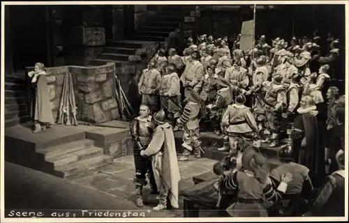 Foto Ak München Bayern, Opernszene, Richard Strauss, Friedenstag, Opernsängerin Victoria Ursuleac