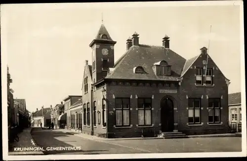 Ak Kruiningen Zeeland, Gemeentehuis