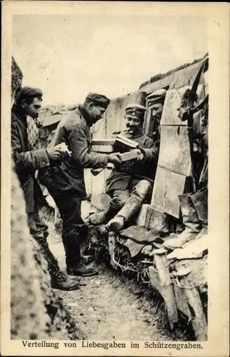 Ak Deutsche Soldaten im Kaiserreich, I. WK, Verteilung von Liebesgaben