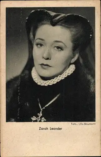Ak Schauspielerin und Sängerin Zarah Leander, Portrait, Rose von Nowgorod, Ross Verlag