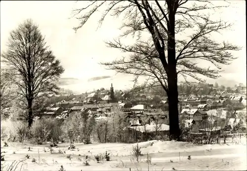Ak Thum im Erzgebirge Sachsen, Panorama vom Ort, Winter