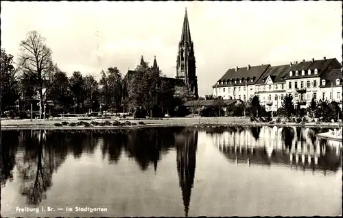 Ak Freiburg im Breisgau, im Stadtgarten