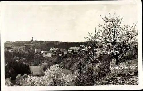 Ak Nové Město nad Metují Neustadt an der Mettau Reg. Königgrätz, Gesamtansicht
