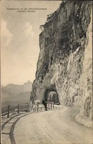 Ak Cortina d'Ampezzo Veneto, Crepatunnrl a. d. Dolomitenstraße