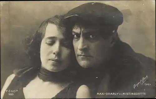 Ak Schauspieler Max Dearly und Mistinguette, Portrait