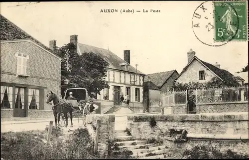 Ak Auxon Dessus Doubs, La Poste, Kutsche