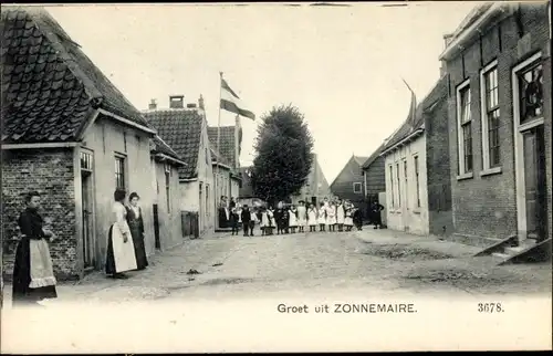 Ak Zonnemaire Zeeland, Straßenpartie, Anwohner