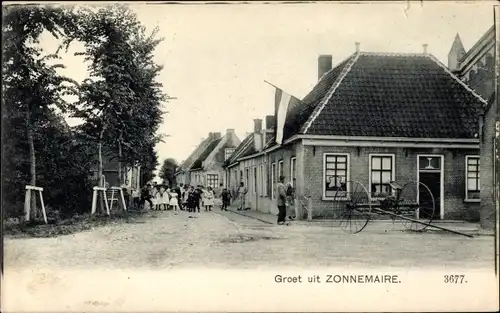 Ak Zonnemaire Zeeland, Straßenpartie, Anwohner