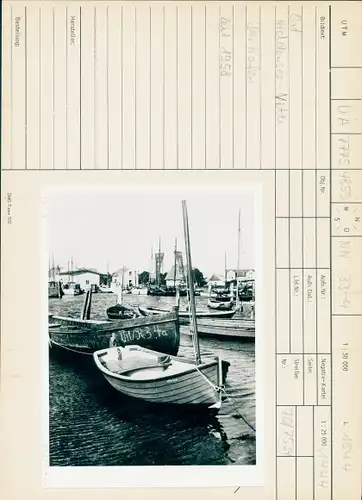 Foto Vitte Insel Hiddensee, Boote im Hafen, 1958