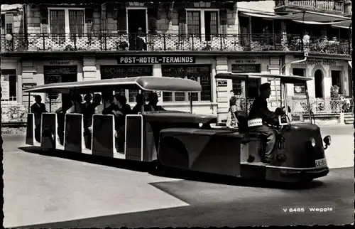 Ak Weggis Kanton Luzern, Kleinbahn vor Post Hotel Terminus