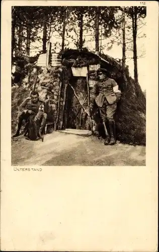Ak Deutsche Soldaten in Uniformen vor einem Unterstand, Sanitäter, I WK