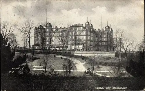Ak Harrogate Yorkshire England, Grand Hotel